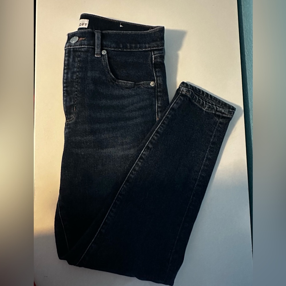 NWOT Dark Denim Jean